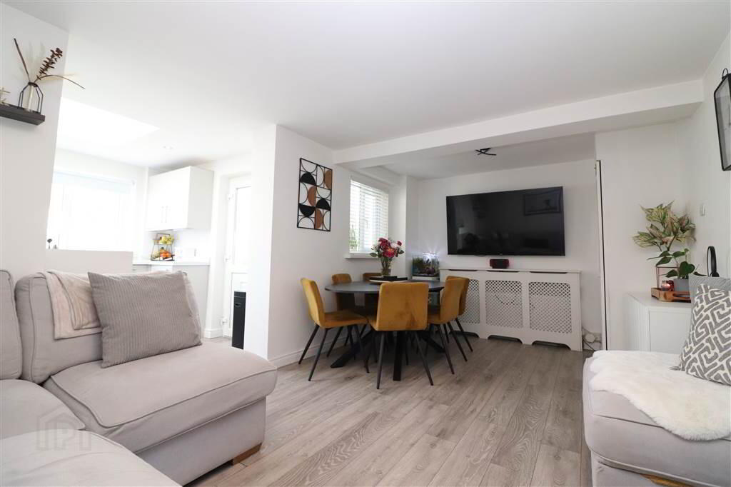 39 Glenmore Drive 6 of 15