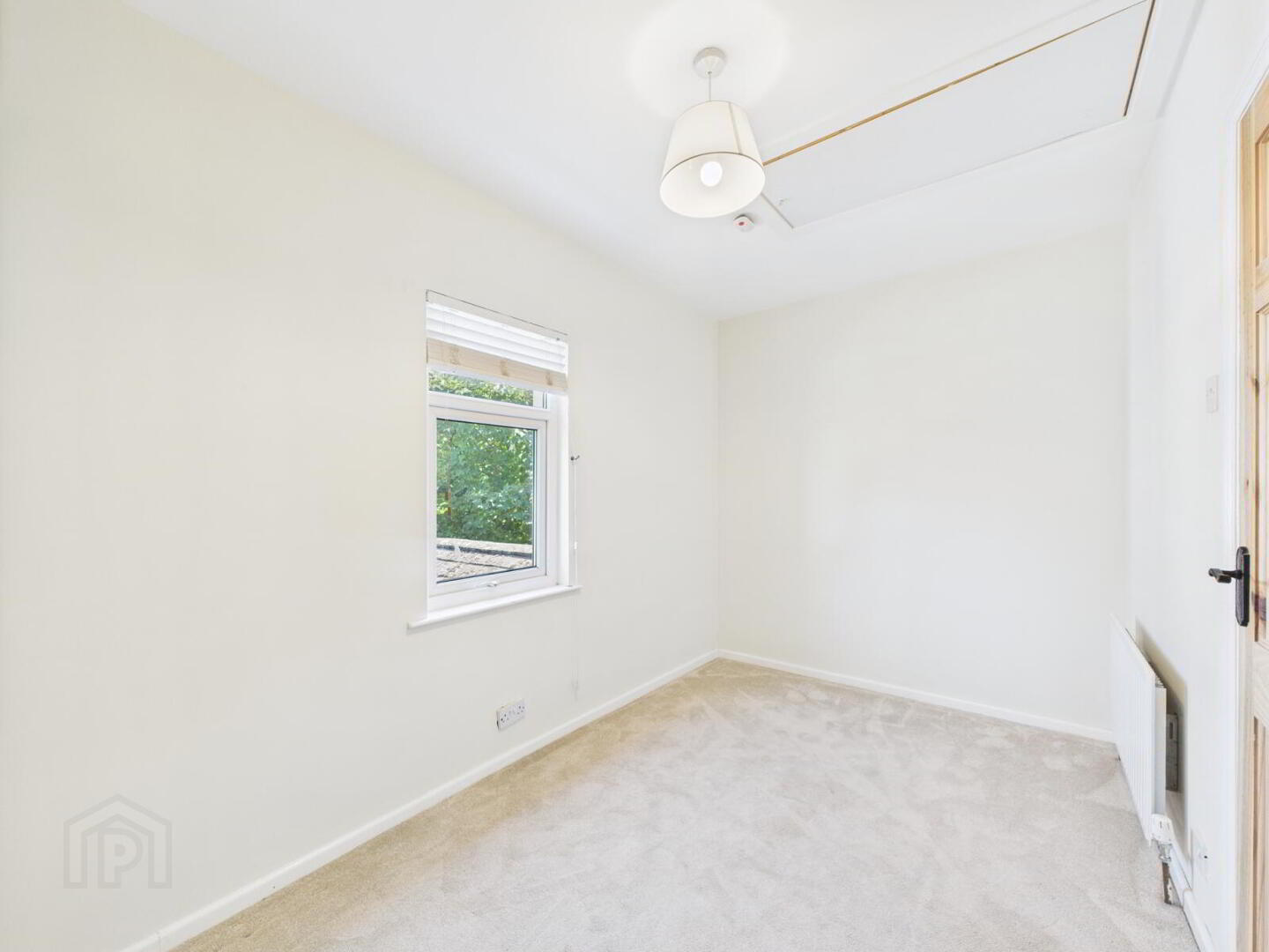 12 Gilnahirk Road 12 of 17