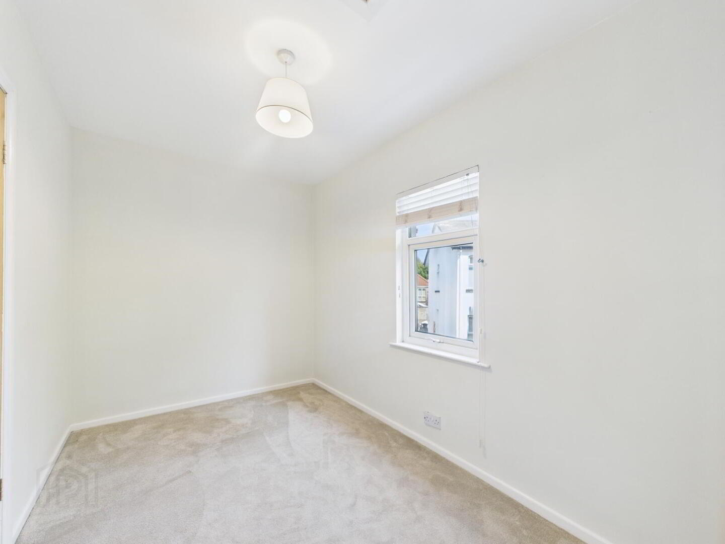 12 Gilnahirk Road 11 of 17
