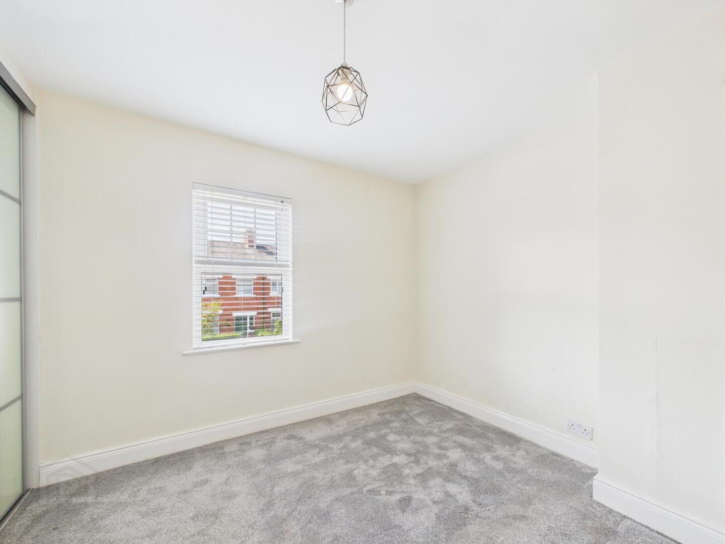 12 Gilnahirk Road 13 of 17