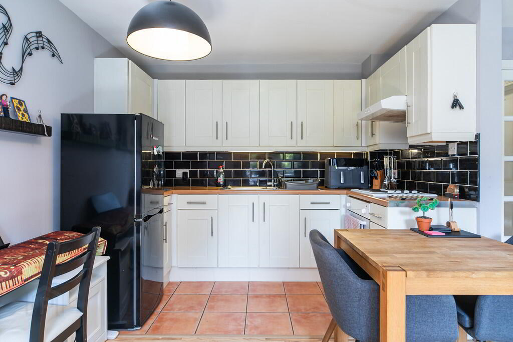 4 Ravenhill Reach 8 of 17