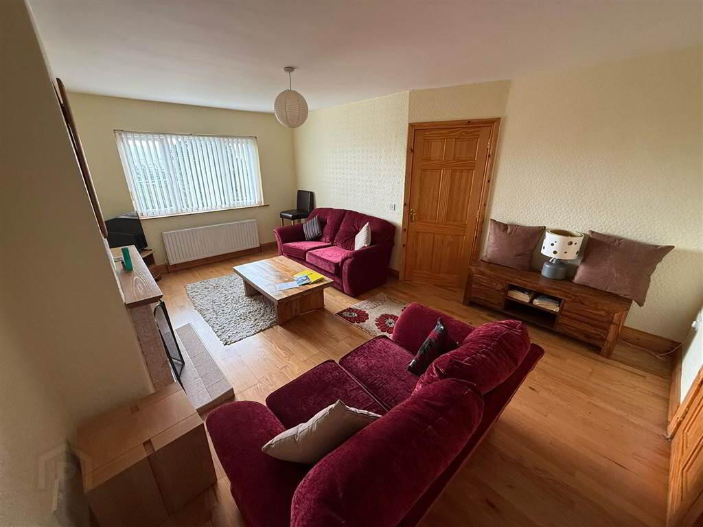 1 Rosconor Place 3 of 10