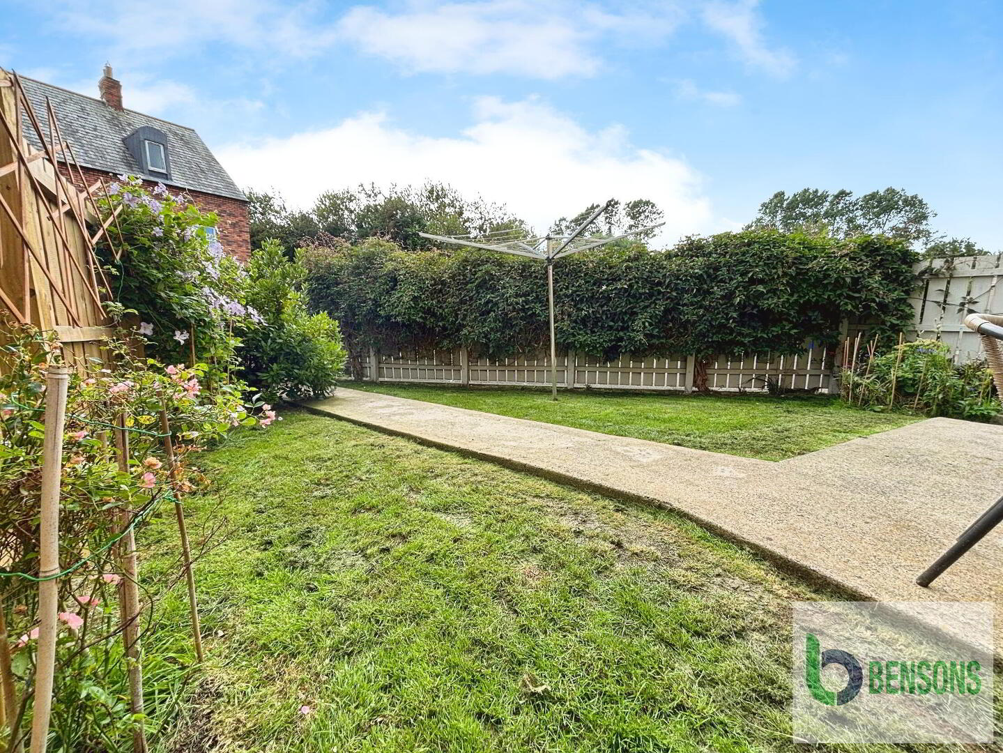 19 Shell Hill Crescent 14 of 29