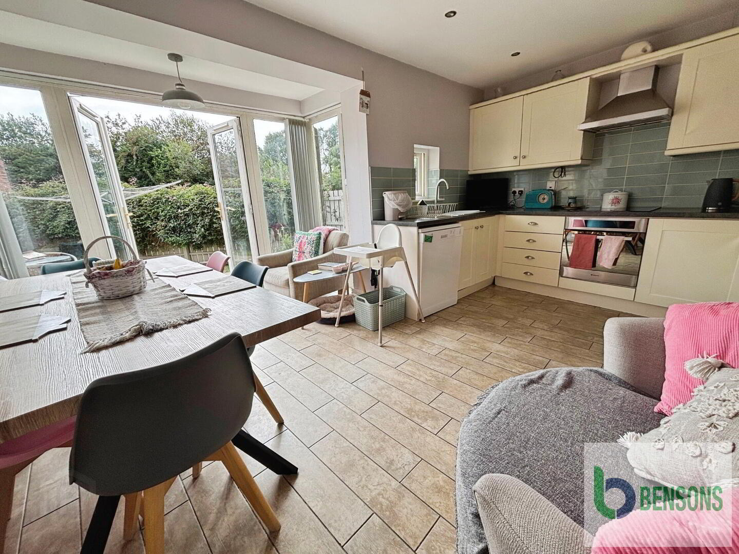 19 Shell Hill Crescent 24 of 29