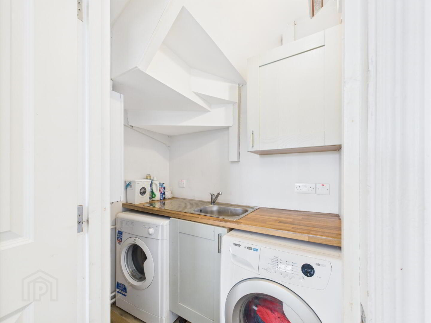 20f Old Cavehill Road 6 of 18