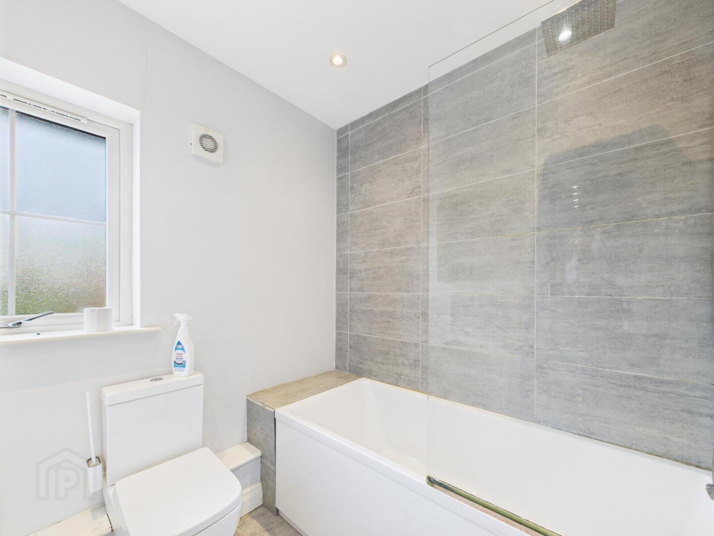 20f Old Cavehill Road 14 of 18
