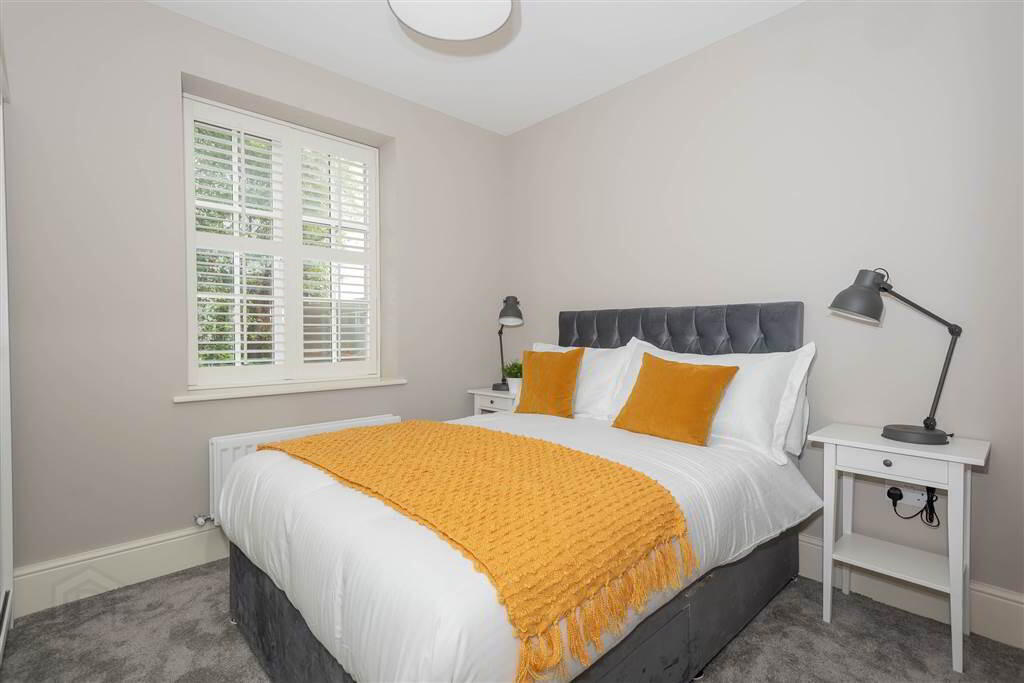 Apt 1 Atelier House, 26 San Souci Park 6 of 8