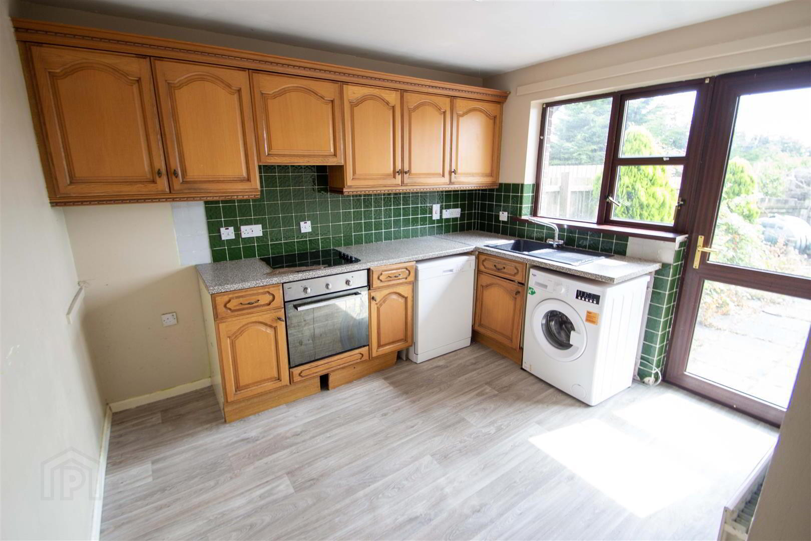 100 Hazelwood Avenue 6 of 16