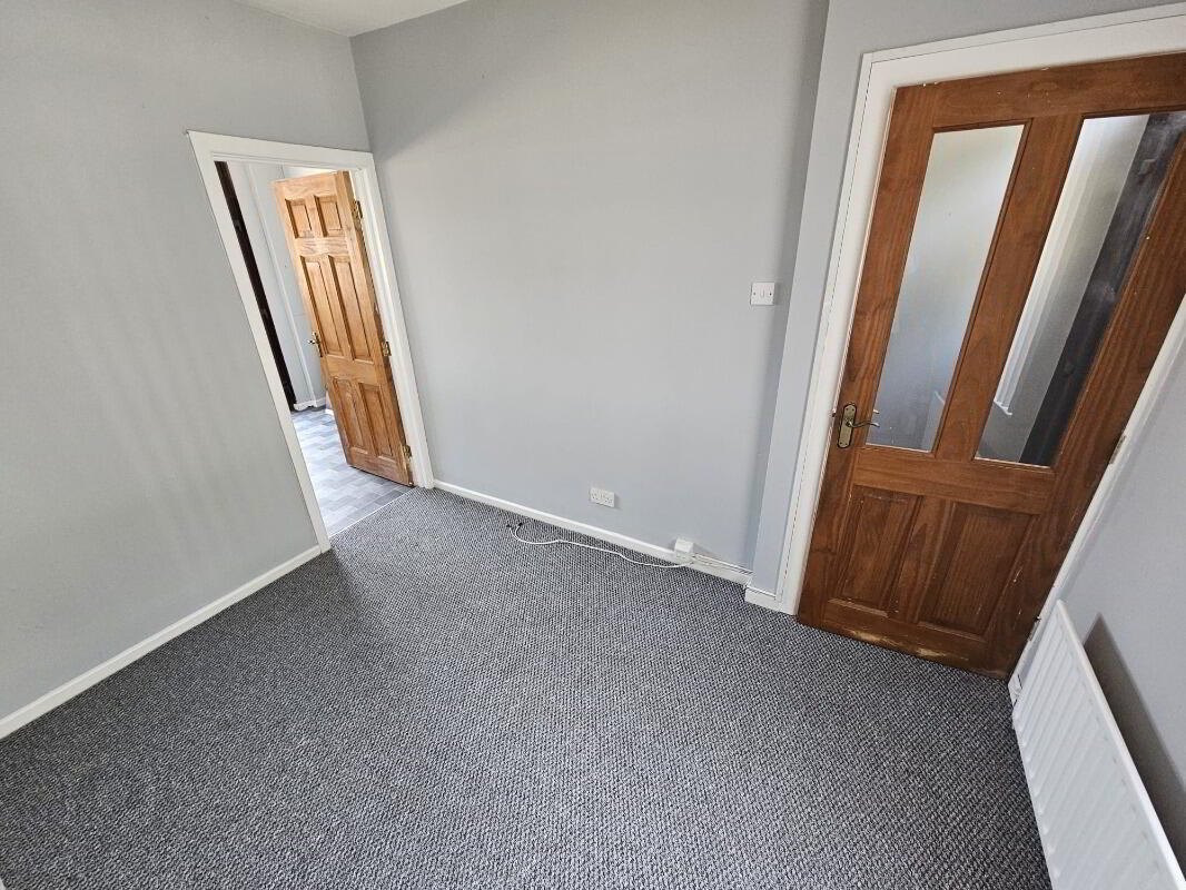36 Bank Road 4 of 11