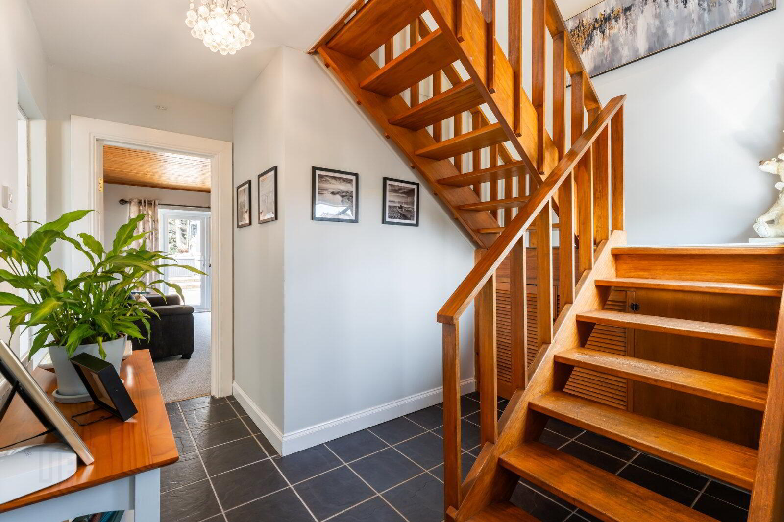 30 Whiteways 4 of 44