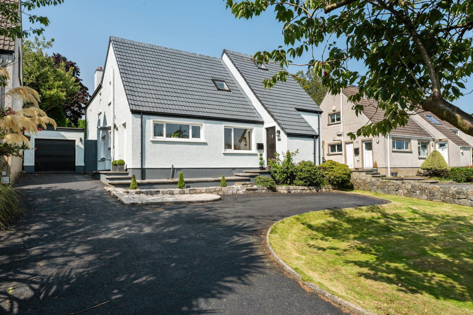 30 Whiteways 1 of 44