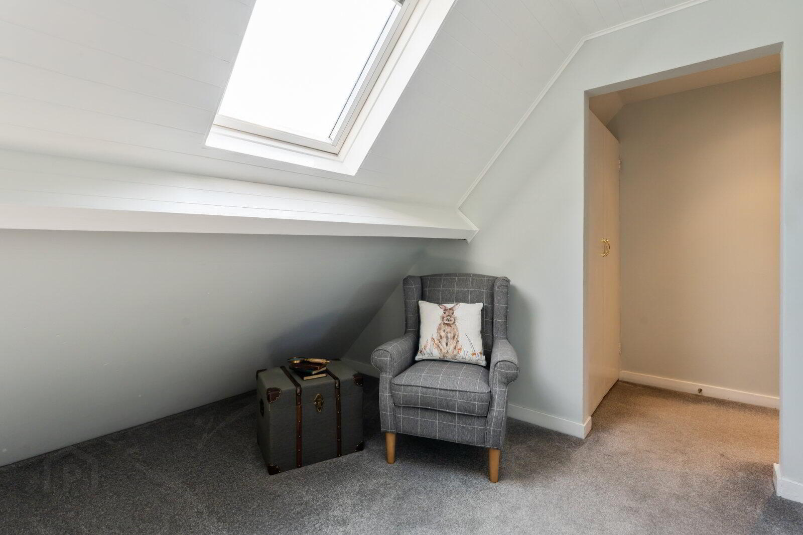 30 Whiteways 20 of 44