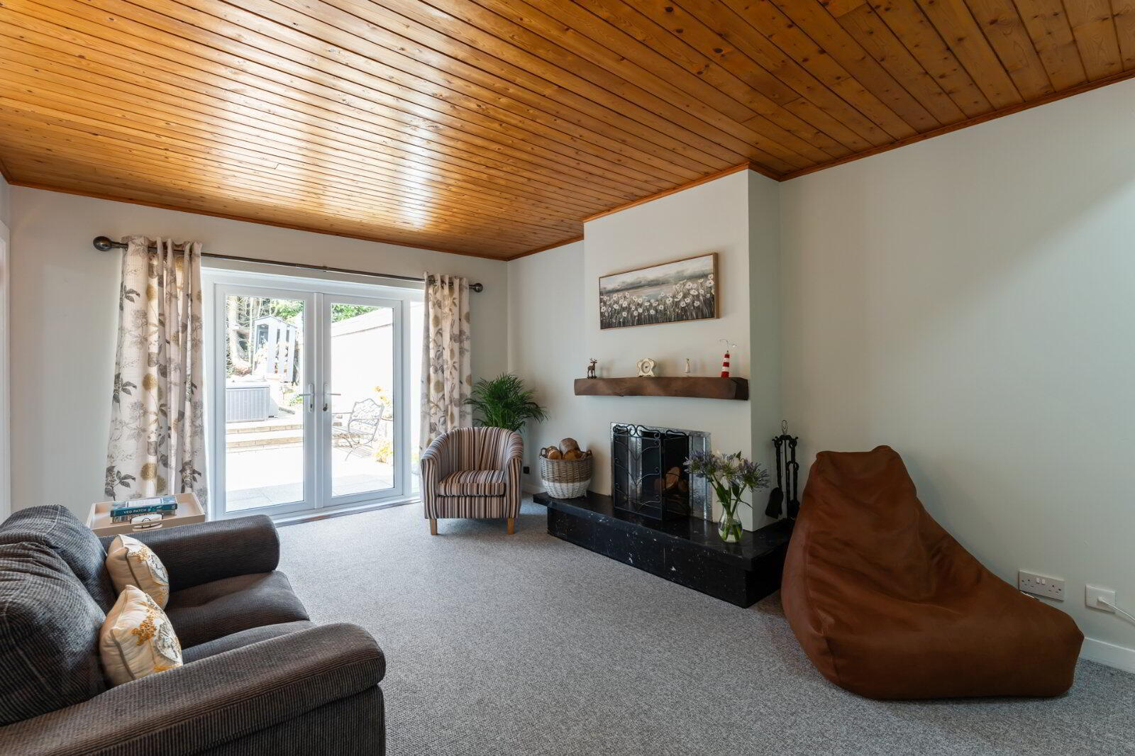 30 Whiteways 18 of 44