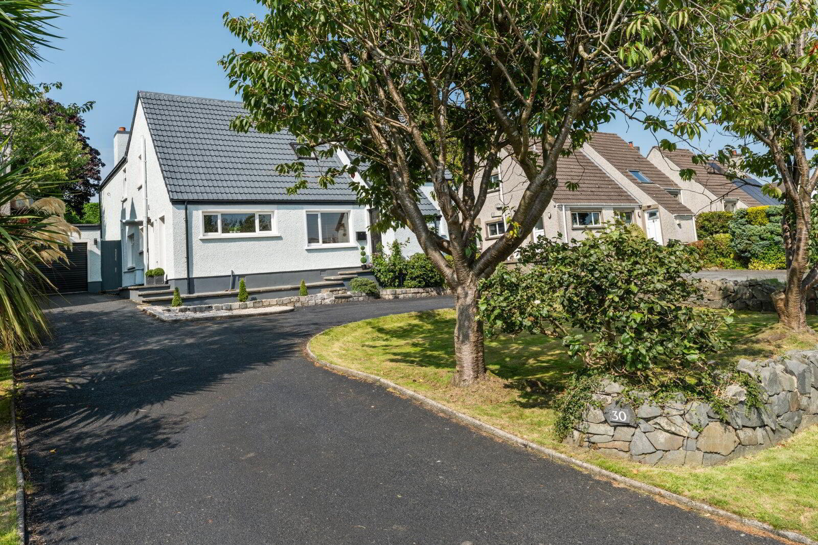 30 Whiteways 41 of 44