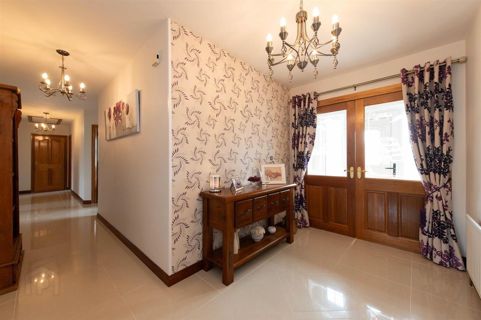 96a Commons Road 2 of 25