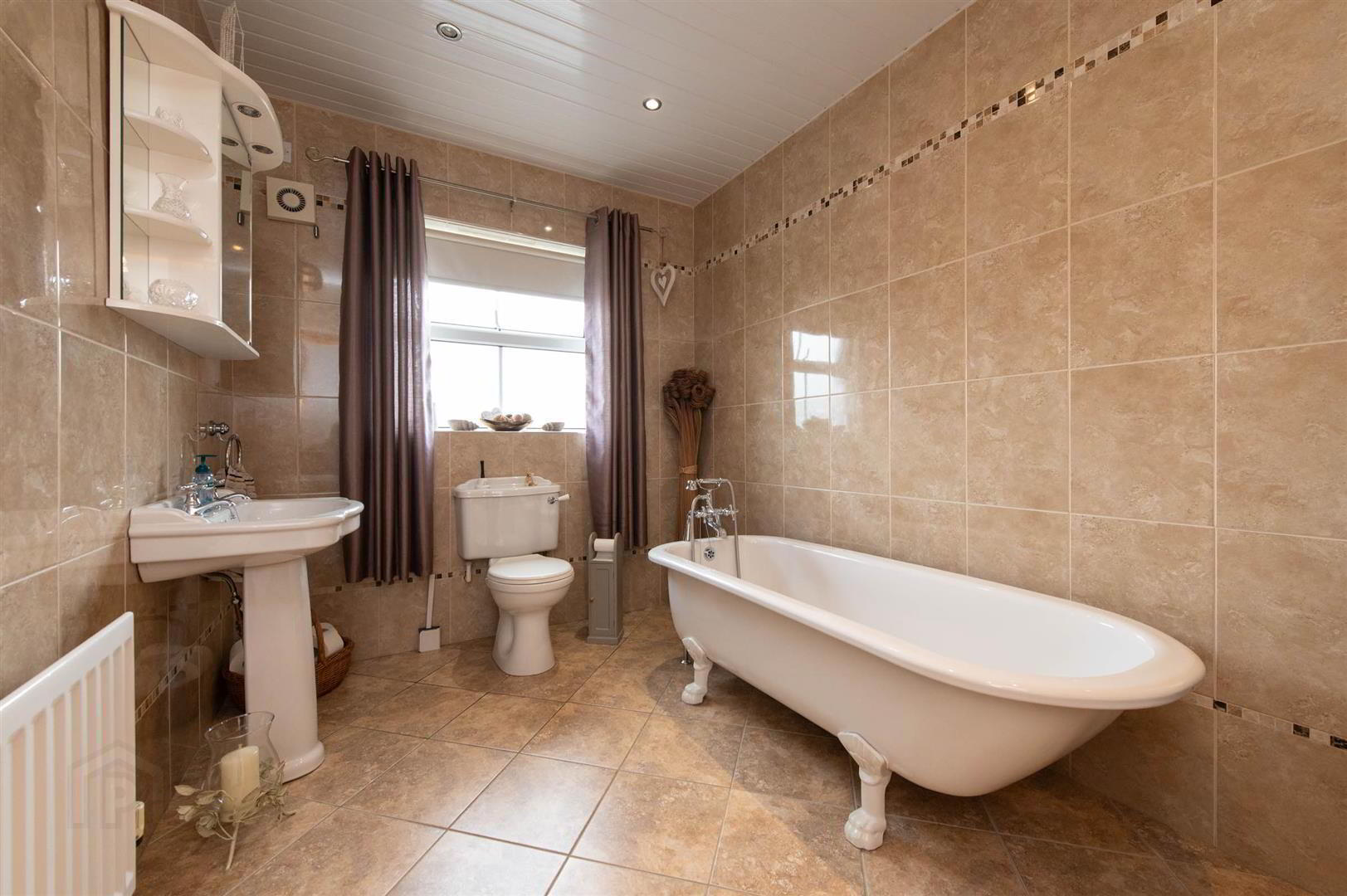 96a Commons Road 10 of 25