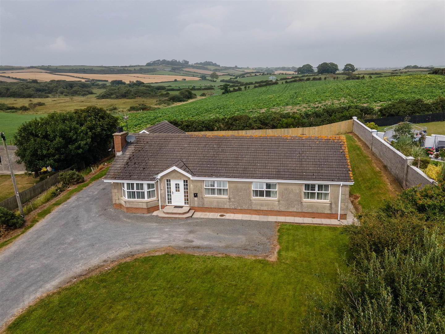 96a Commons Road 22 of 25