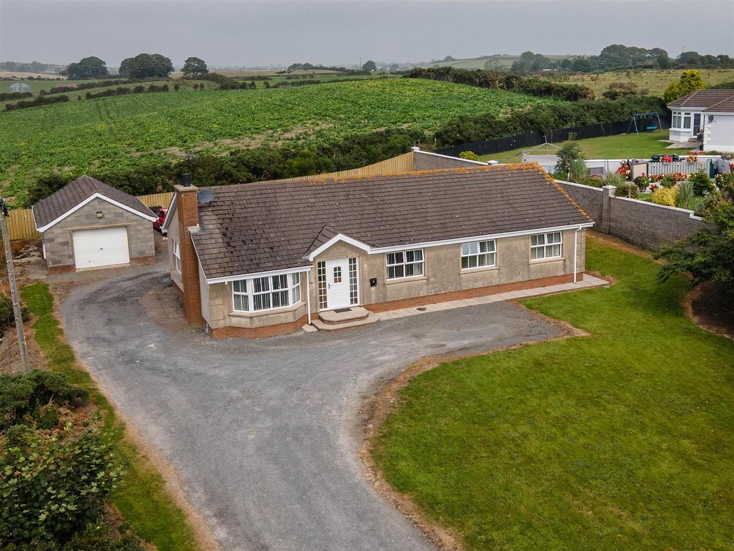 96a Commons Road 25 of 25