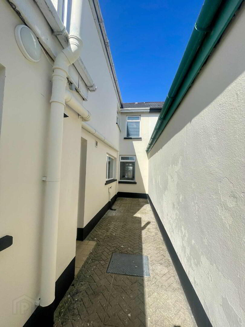 15 Iona Terrace 13 of 13