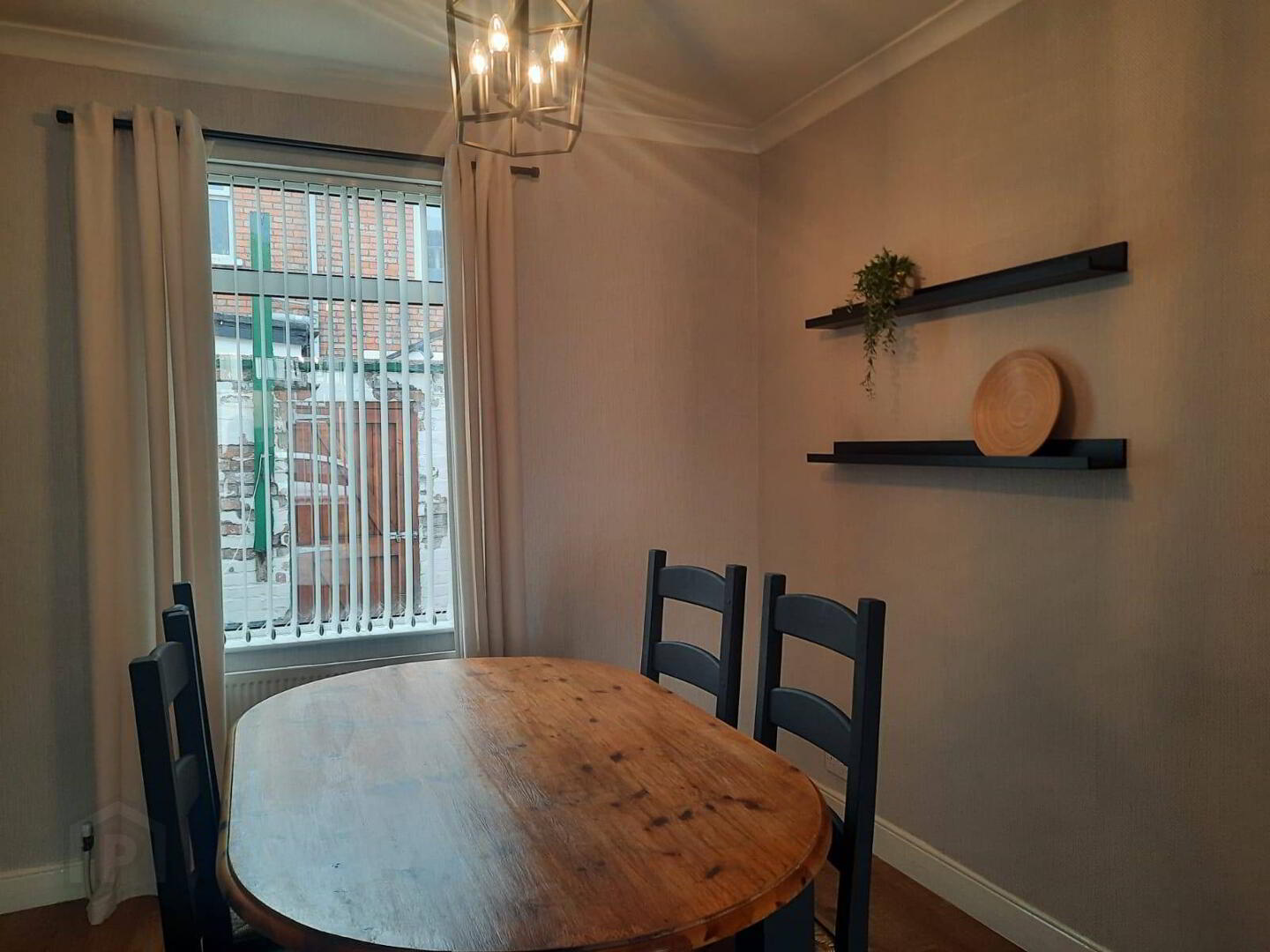19 Pims Avenue 8 of 11