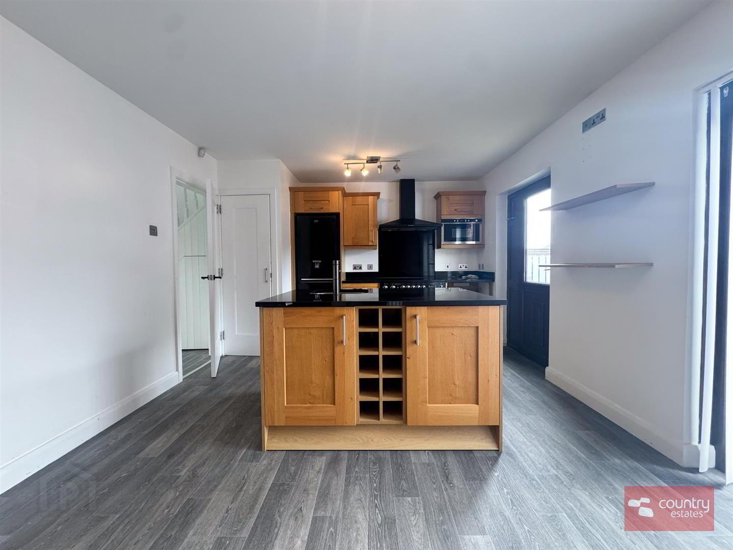 103 Clare Heights 13 of 30