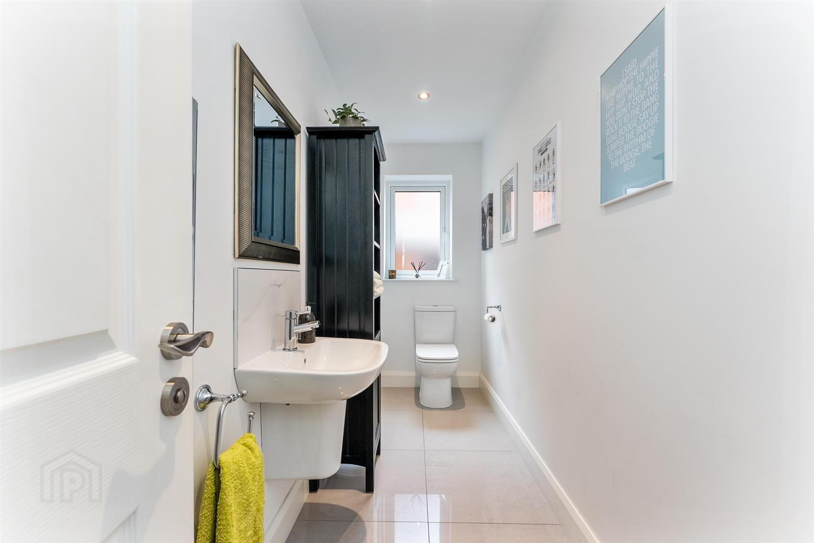 49 Baronsgrange Park 7 of 38