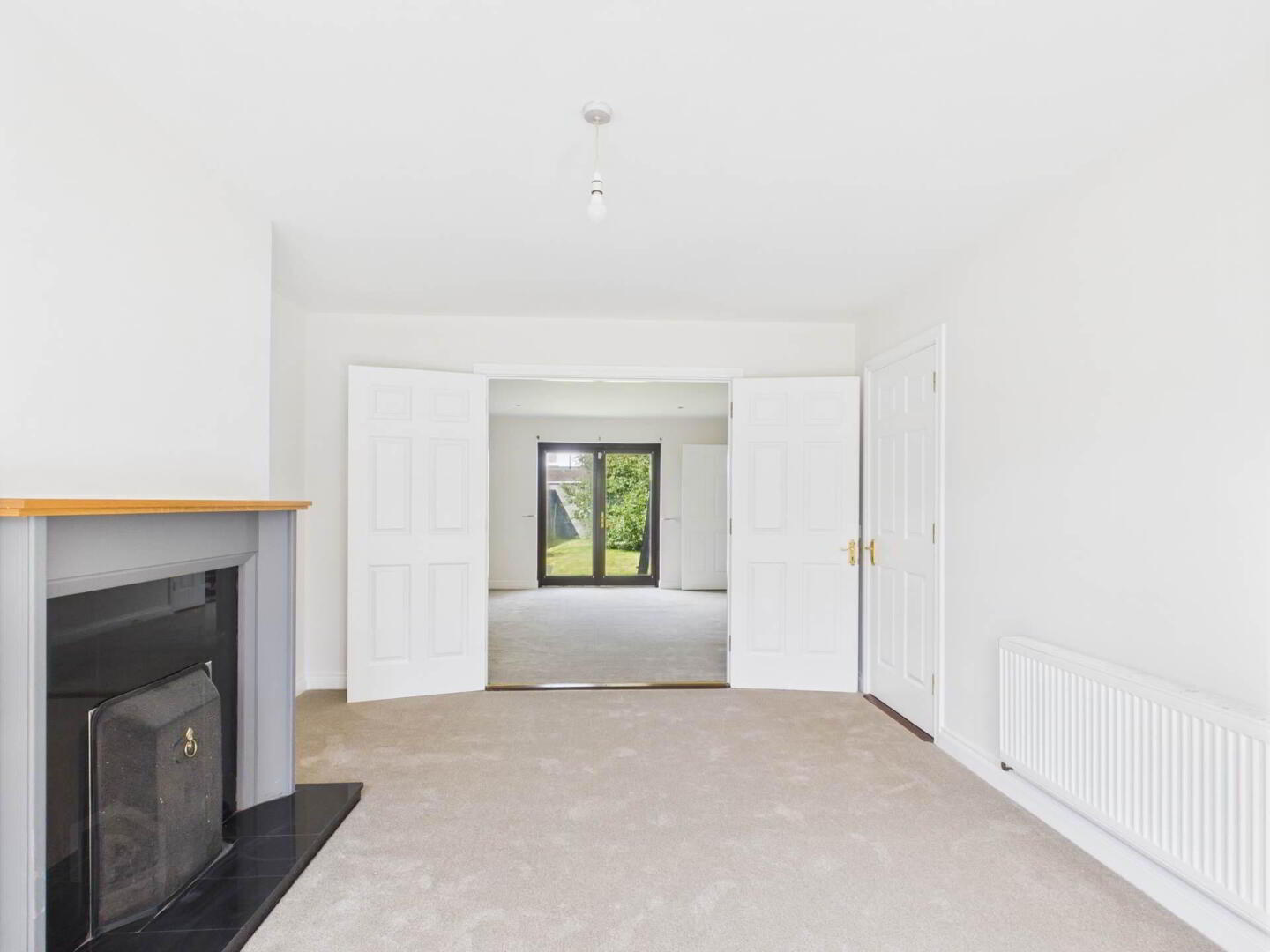 27 Bridgefield Manor 8 of 44
