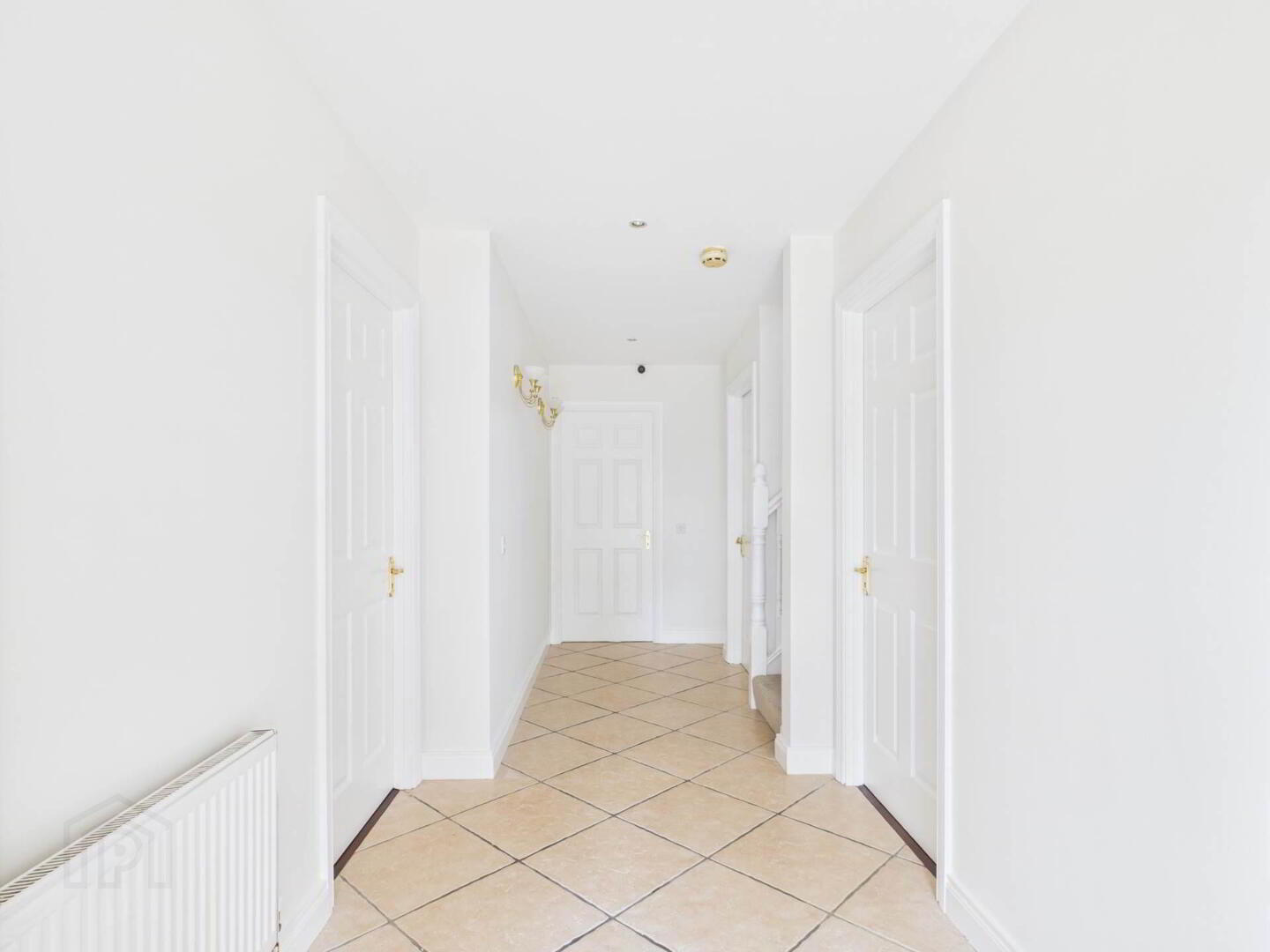 27 Bridgefield Manor 4 of 44