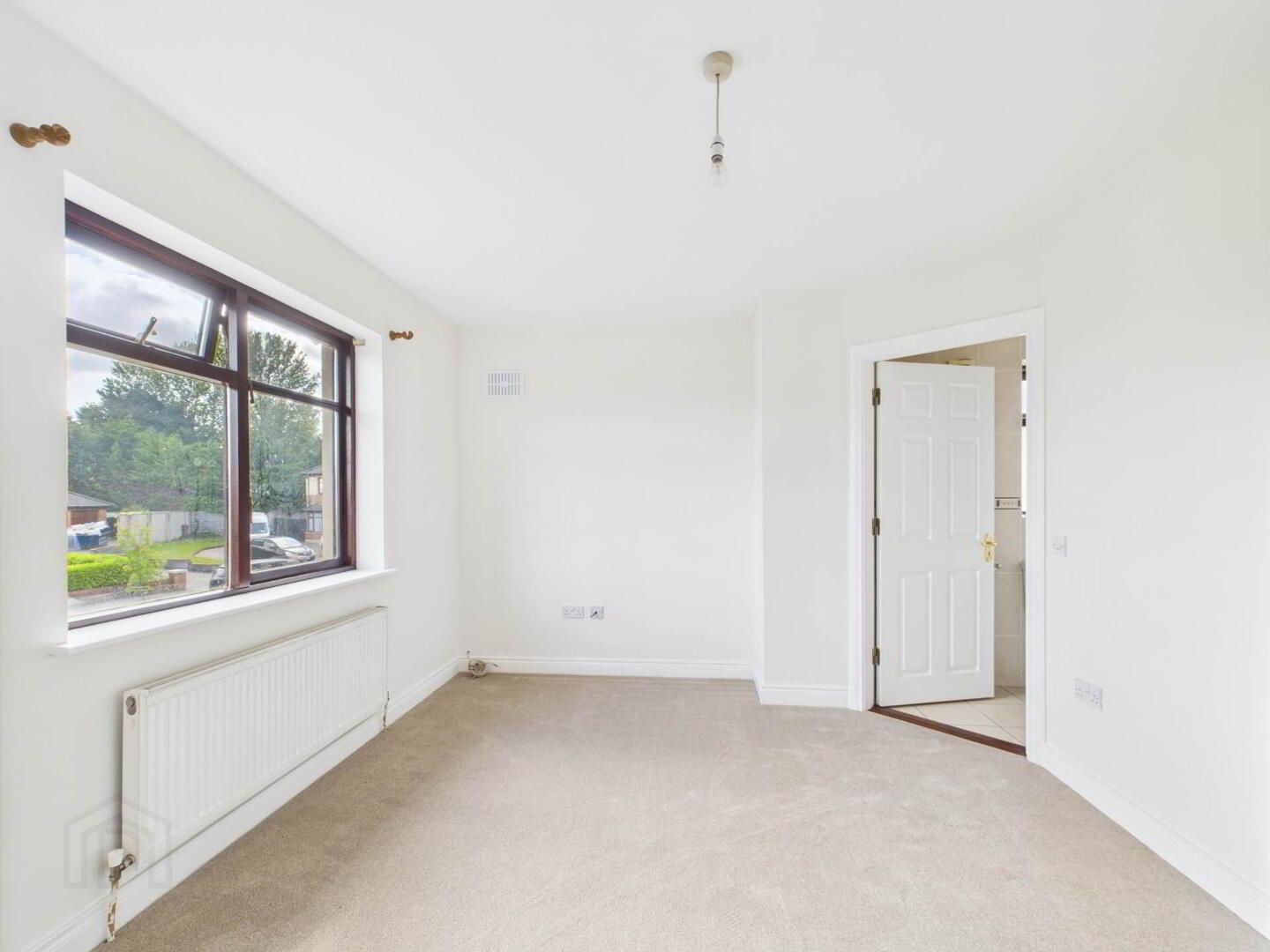 27 Bridgefield Manor 32 of 44