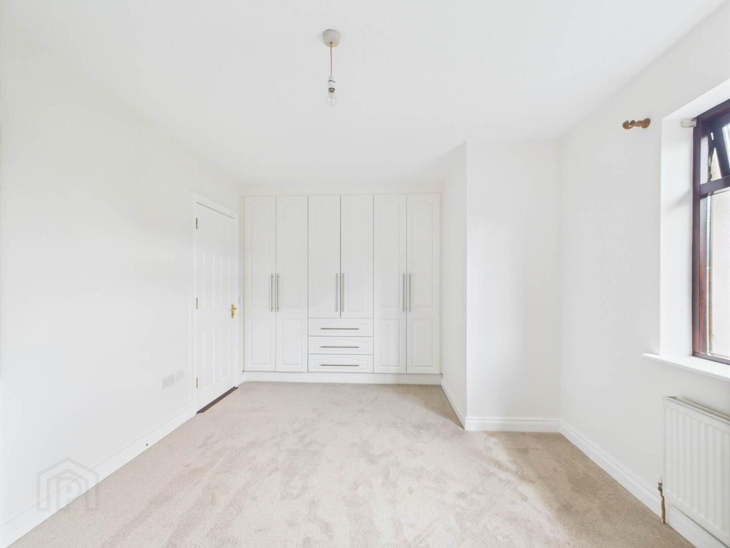 27 Bridgefield Manor 33 of 44