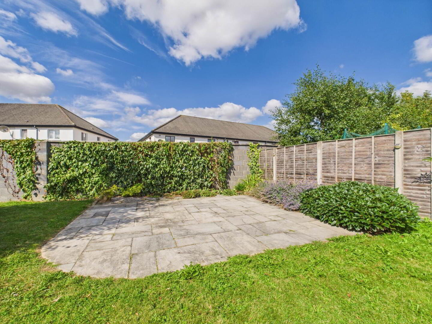 27 Bridgefield Manor 41 of 44
