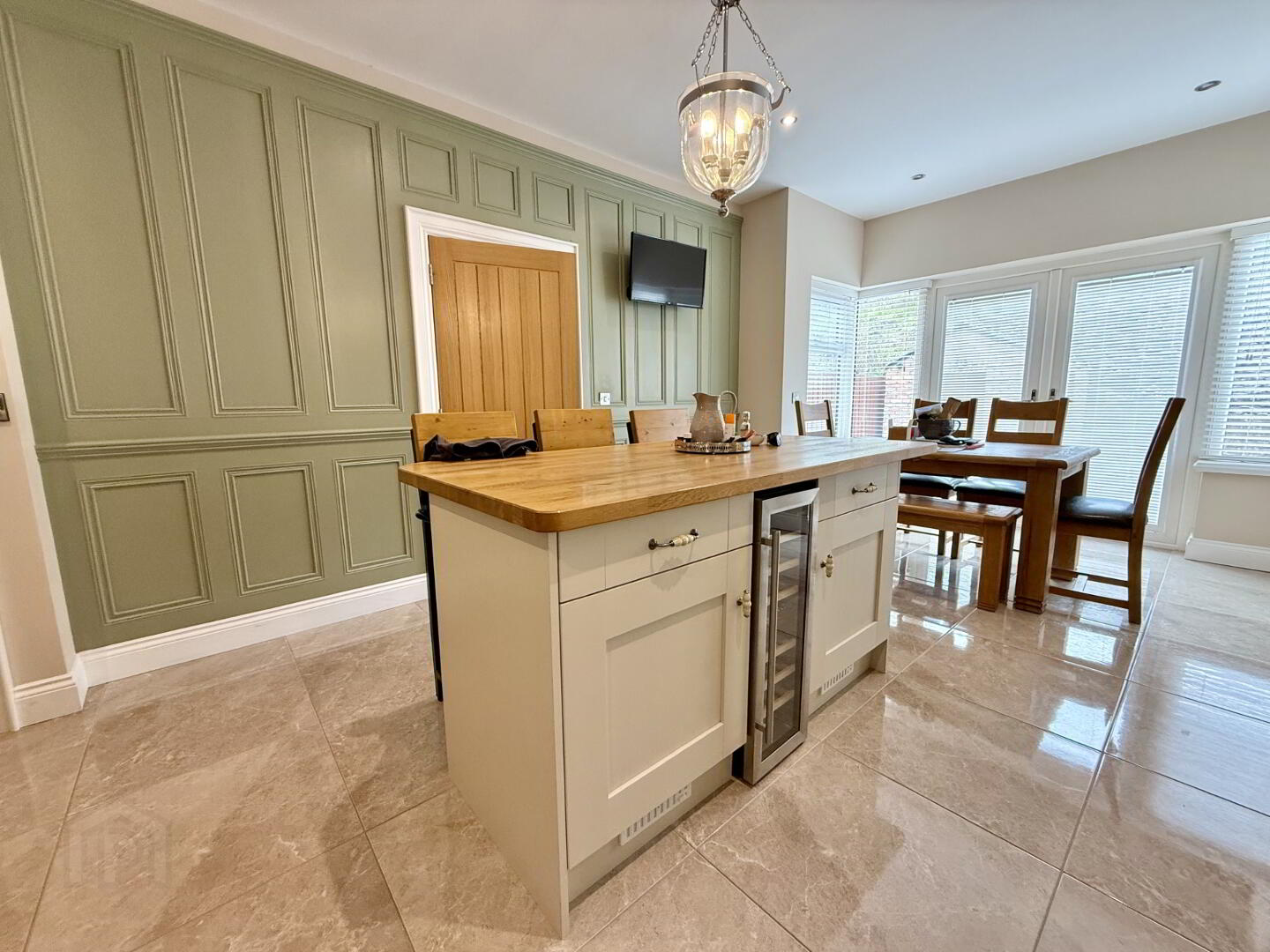 36 Limestone Square, Rock Road 18 of 40