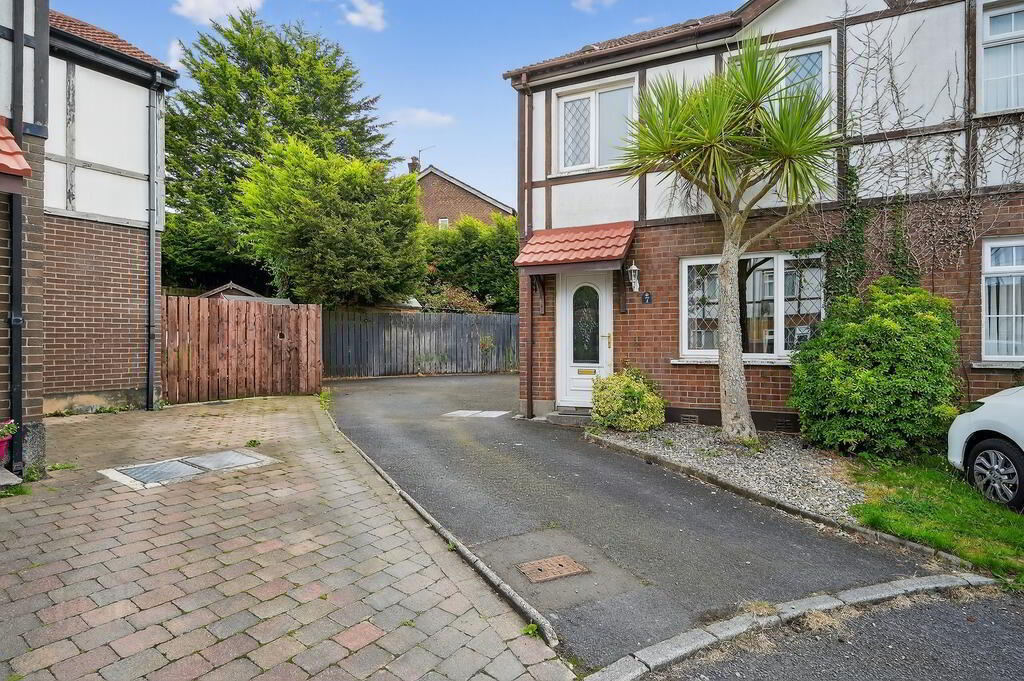 7 Windermere Close 1 of 17