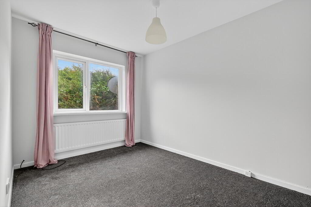 7 Windermere Close 12 of 17
