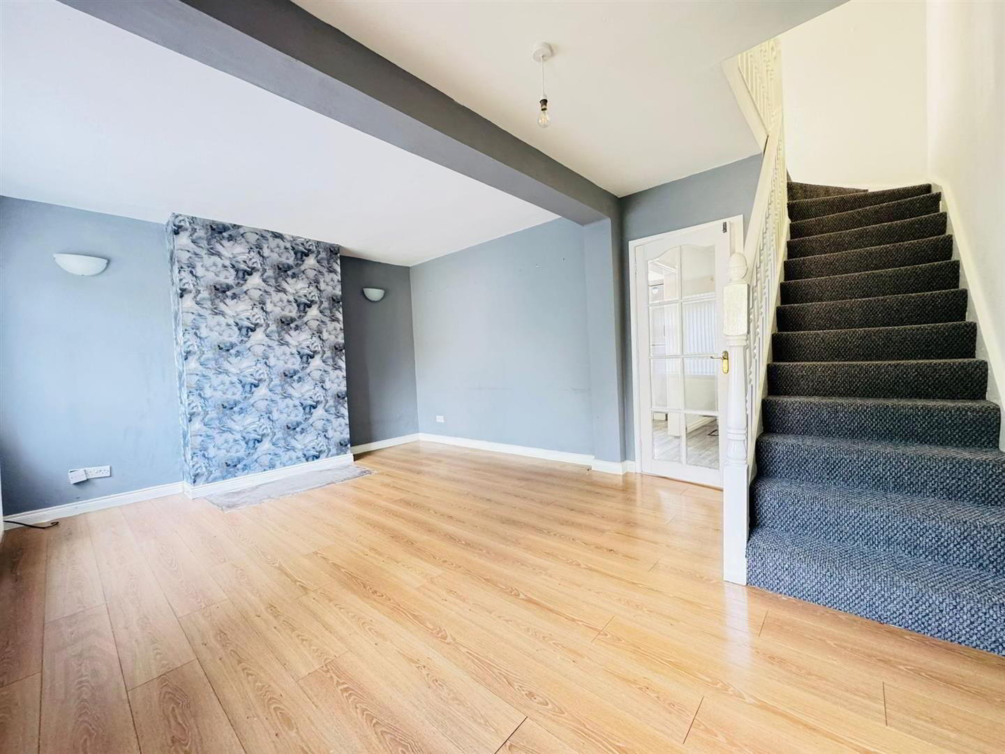 22 Harmin Drive 4 of 10