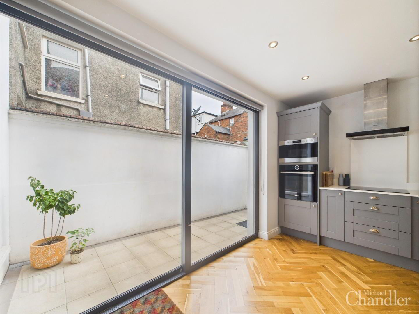 32 Deramore Avenue 8 of 18