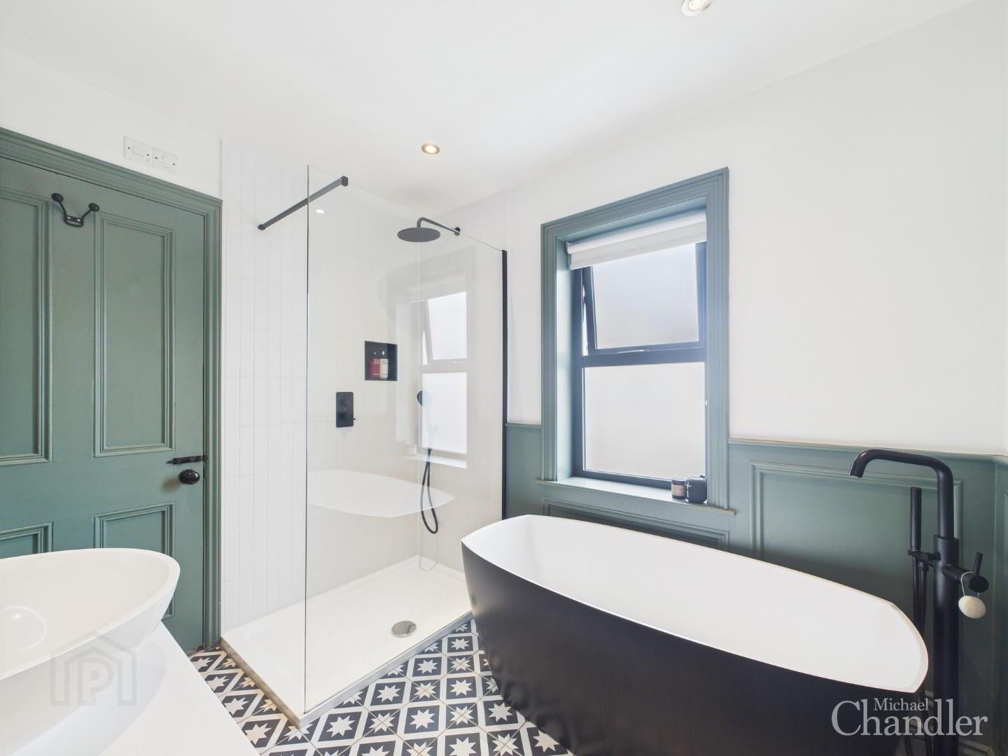 32 Deramore Avenue 15 of 18