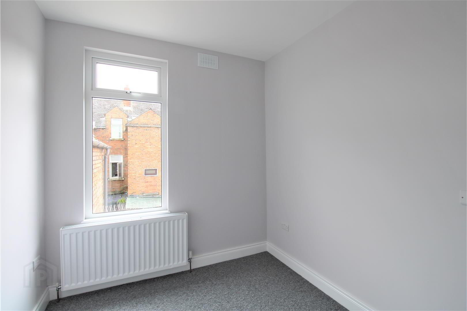 6 Clifton Crescent 13 of 20