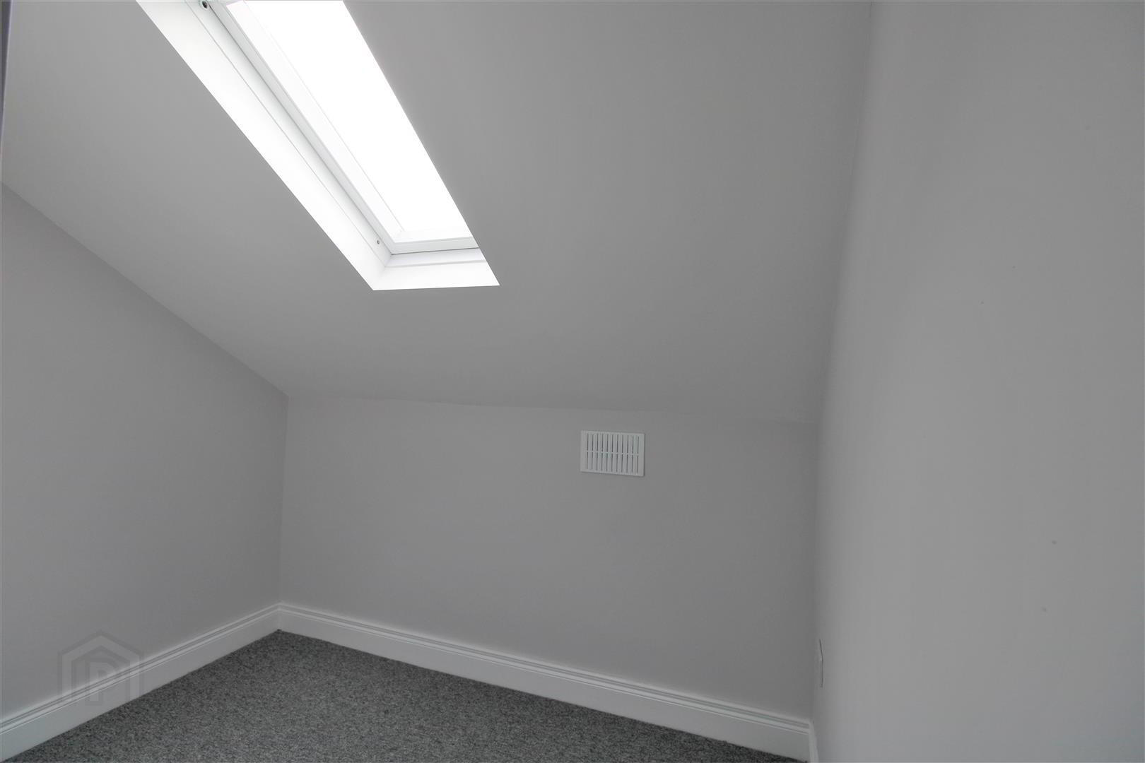6 Clifton Crescent 17 of 20