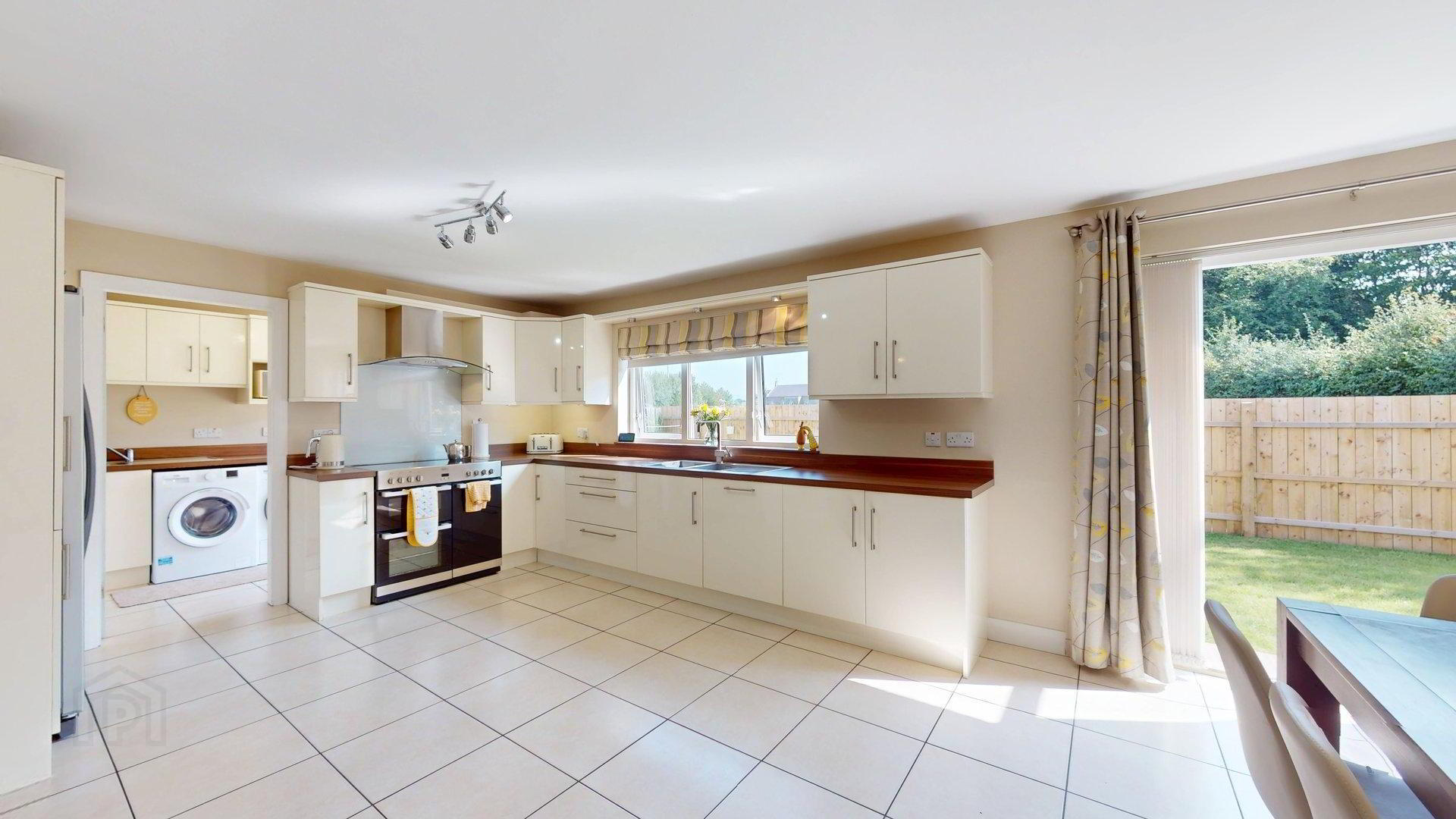 94 Roemill Road 7 of 21