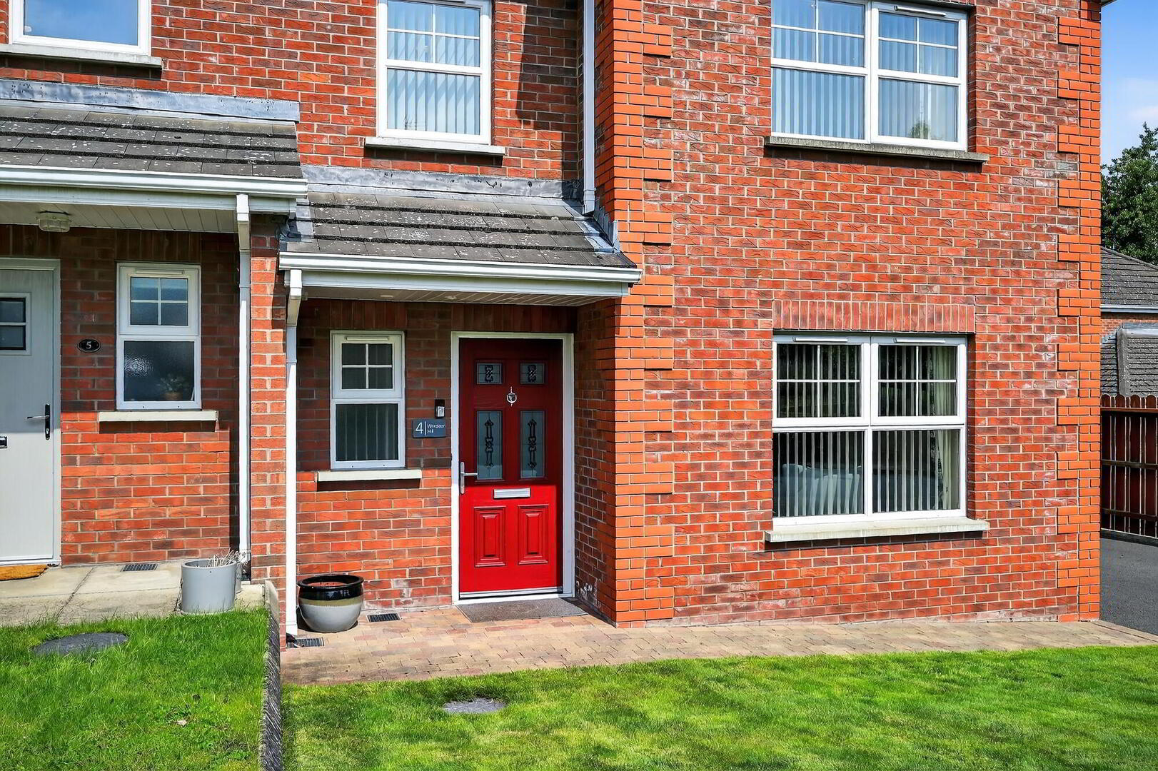4 Windsor Hill 2 of 30