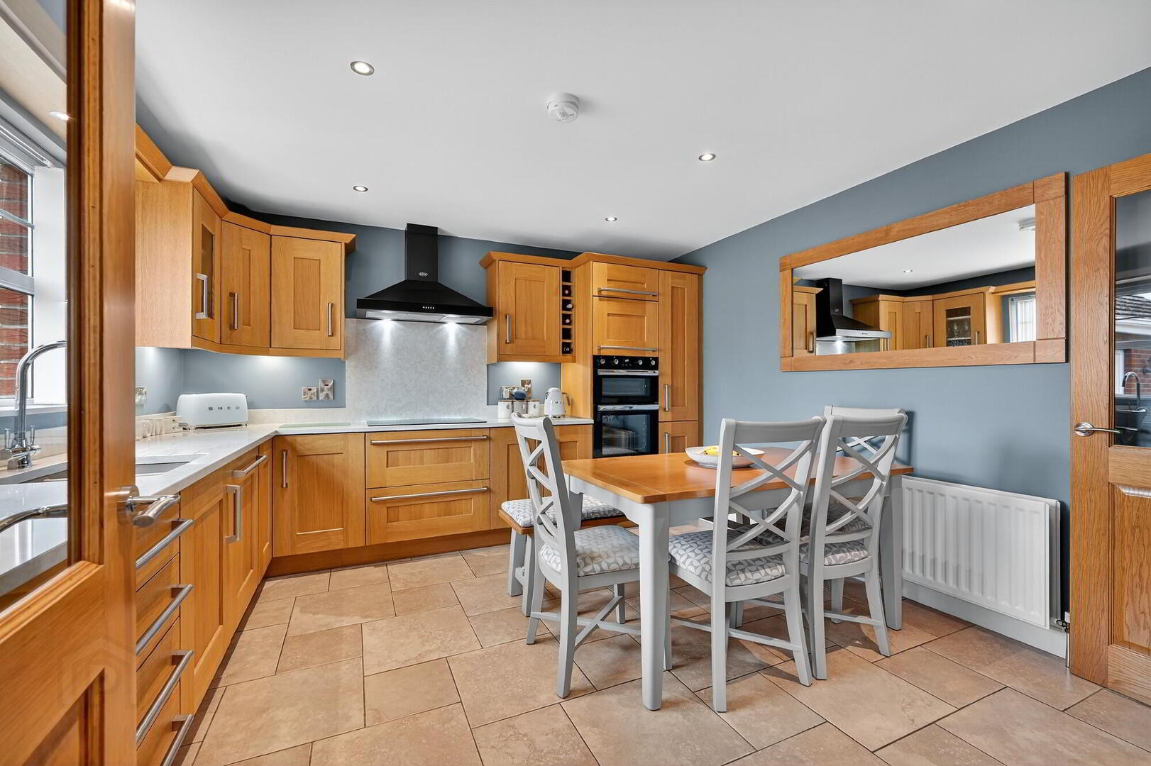 4 Windsor Hill 9 of 30