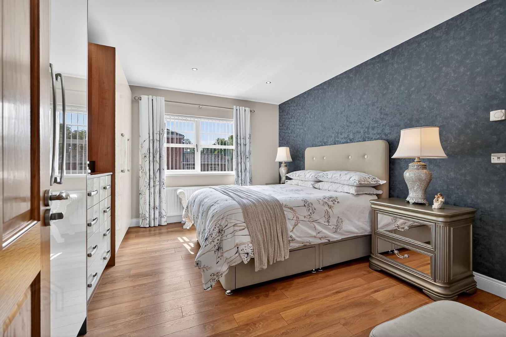4 Windsor Hill 17 of 30
