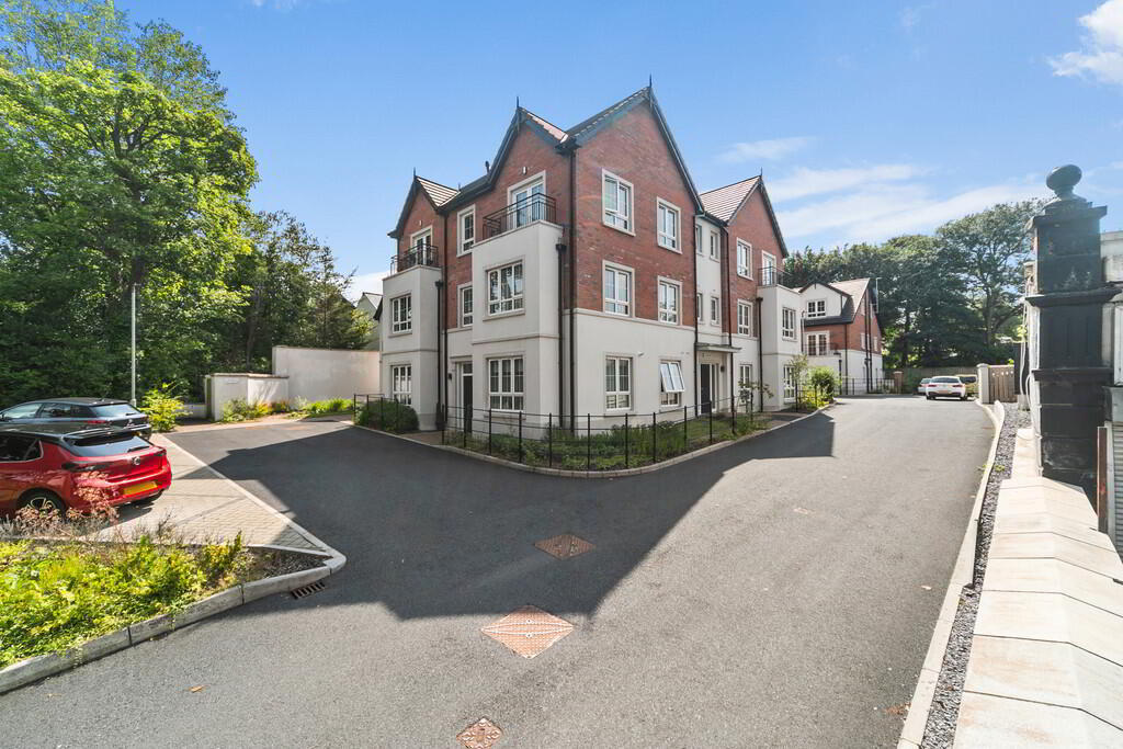 3 Ebrington Hall, 149 Upper Newtownards Road 1 of 21