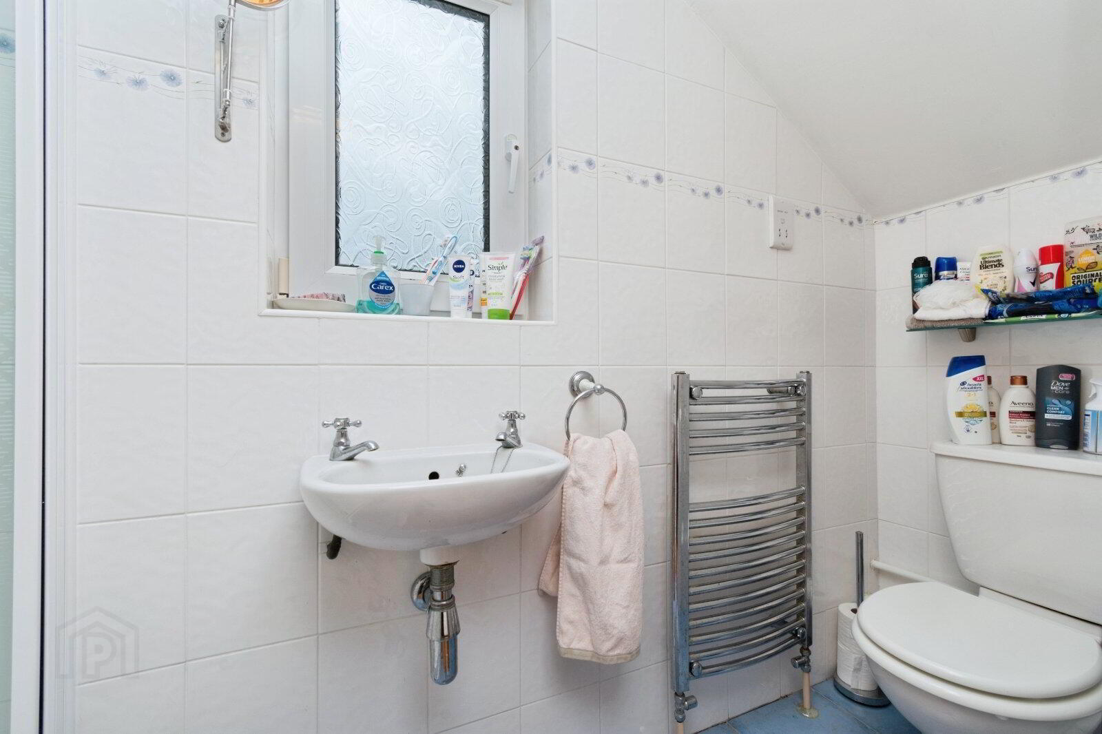 10 Glen Road 14 of 22