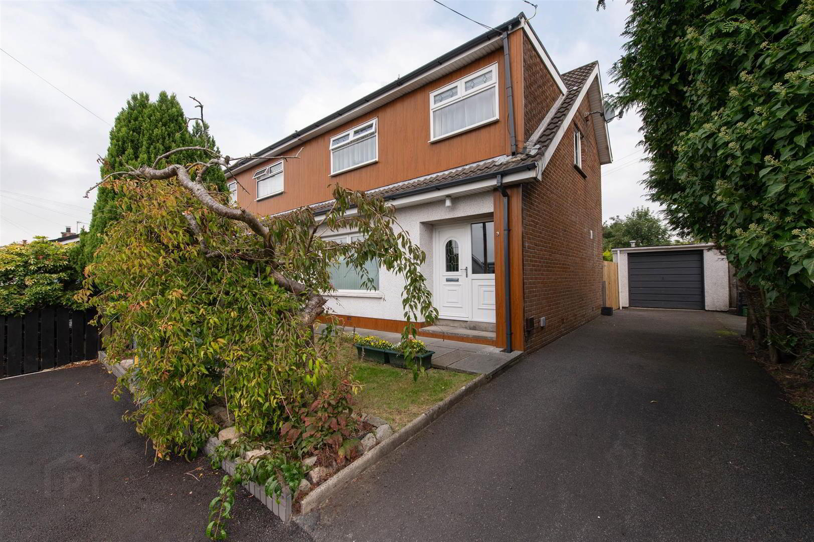 3 Moyra Close 1 of 36