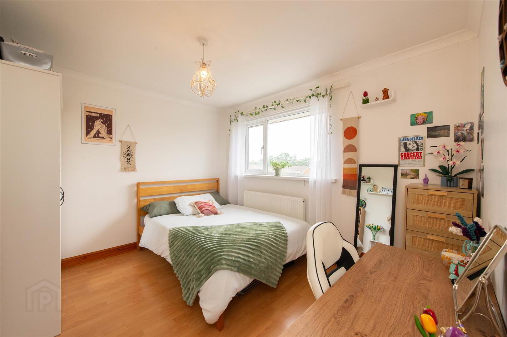 3 Moyra Close 6 of 36