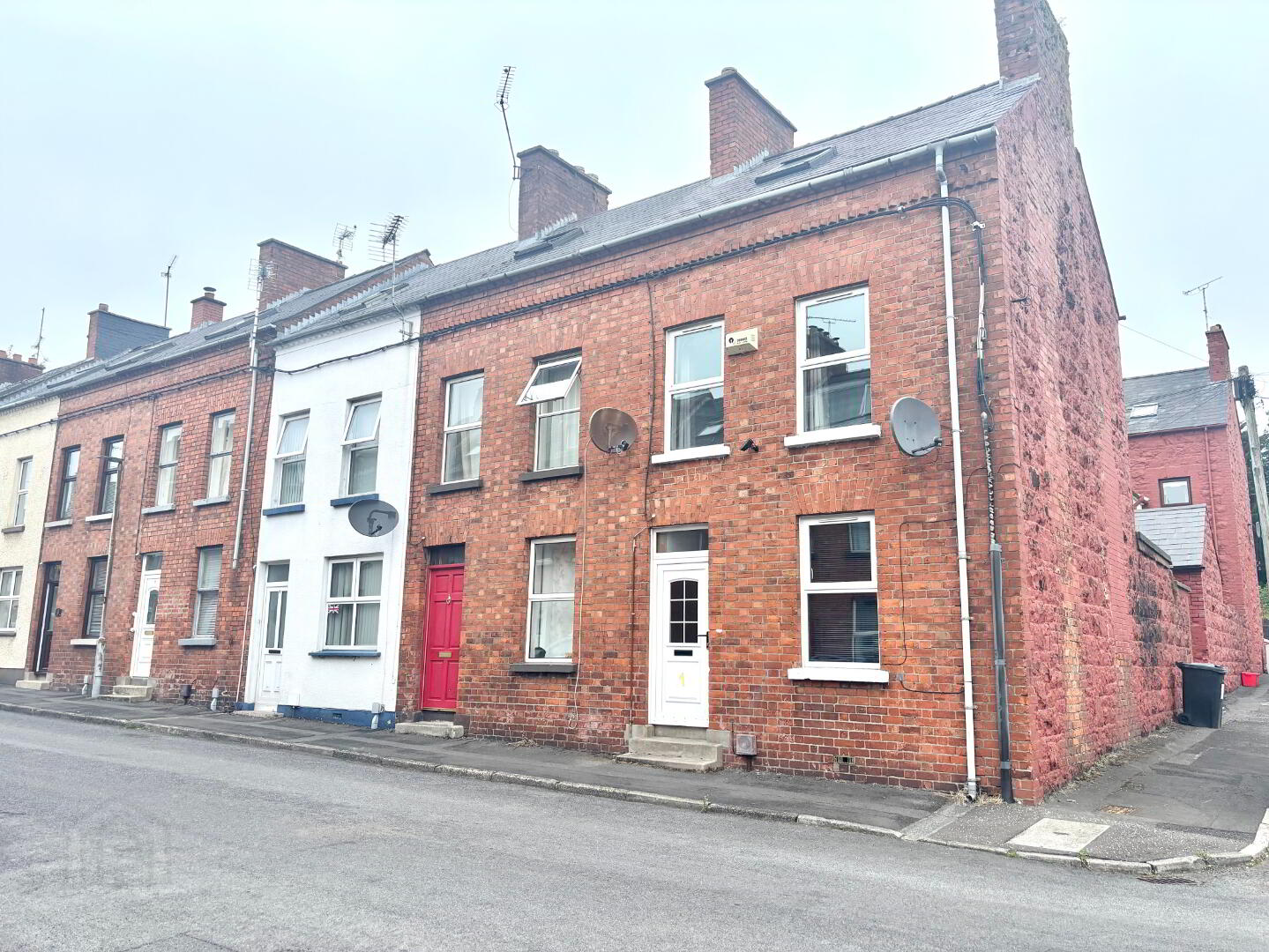 1 Clarence Street 1 of 23