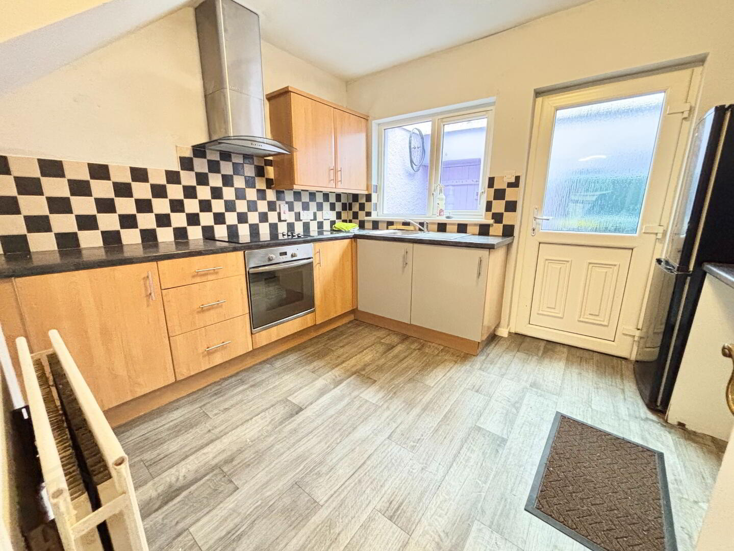 1 Clarence Street 6 of 23