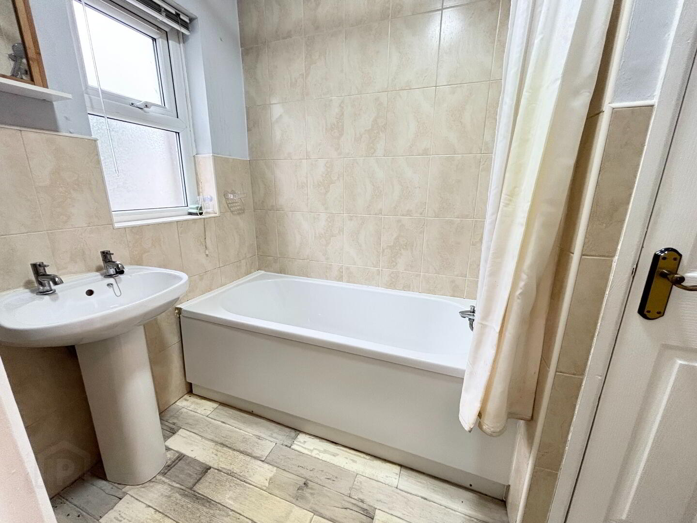 1 Clarence Street 12 of 23